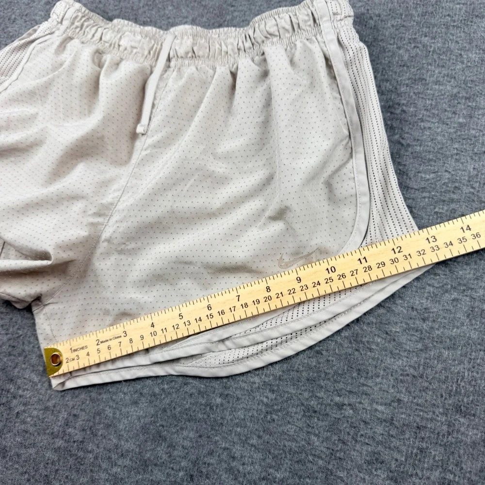 Nike Running Shorts Womens Size‎ M Beige Dri-FIT Perforated Tempo CI1764-286